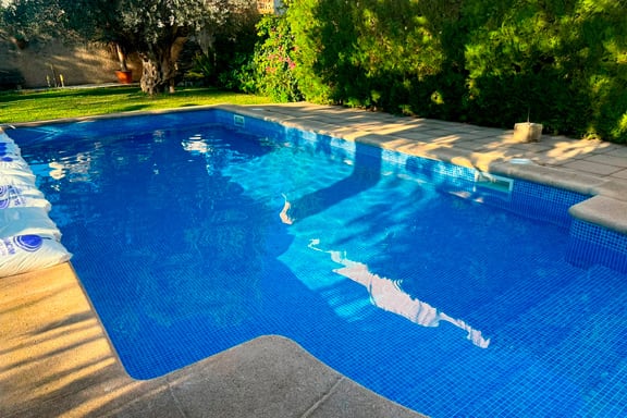 Reparación de piscina en puerto pollença | Piscinas Mallorca